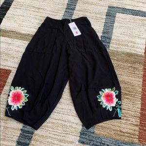 Wide leg pants